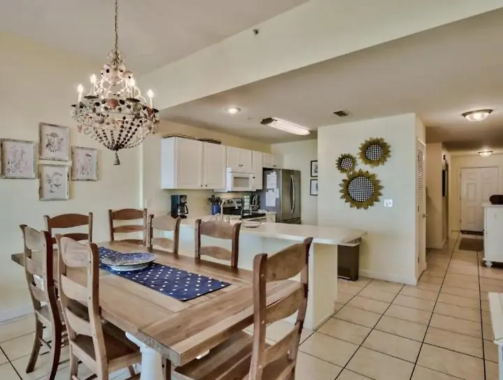 Apartment Bodacious Beach Retreat Condo In Destin United States